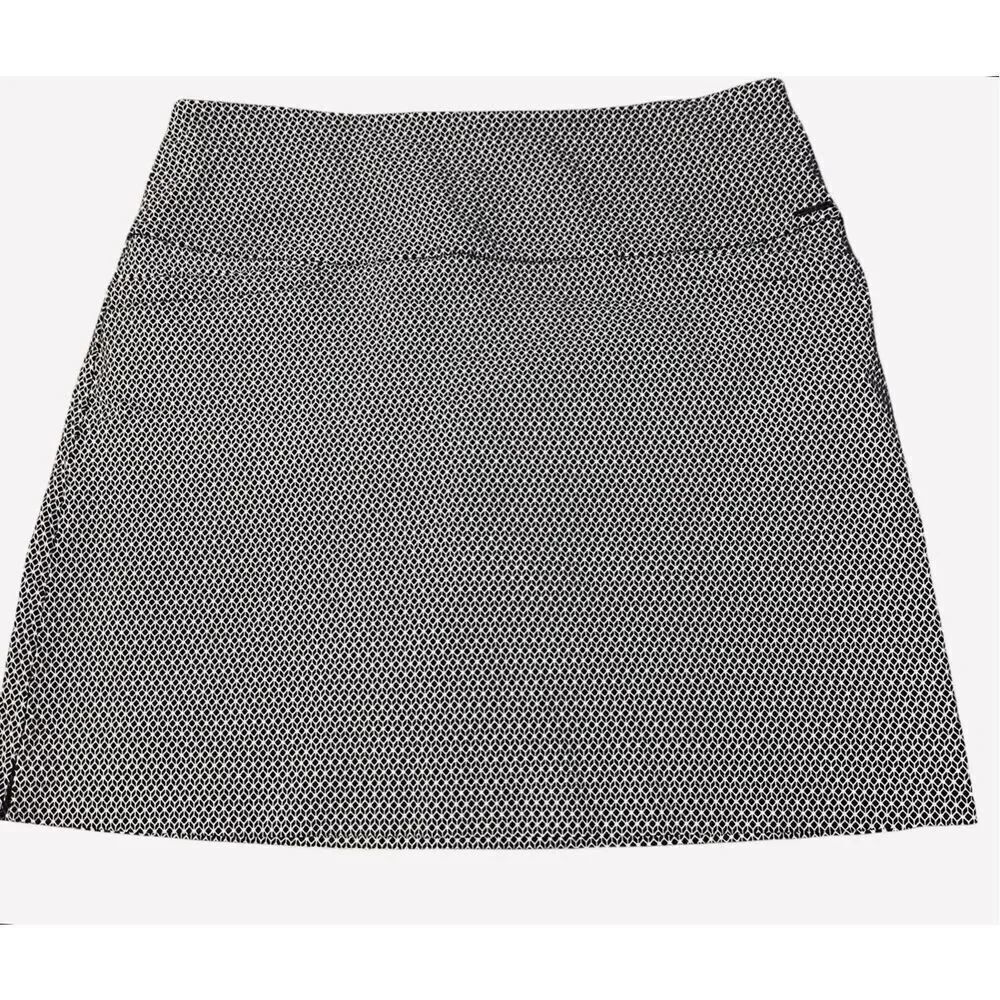 S.C.&Co. Geometric Print Black White Skort Size Large Athletic Stretch Pull-On